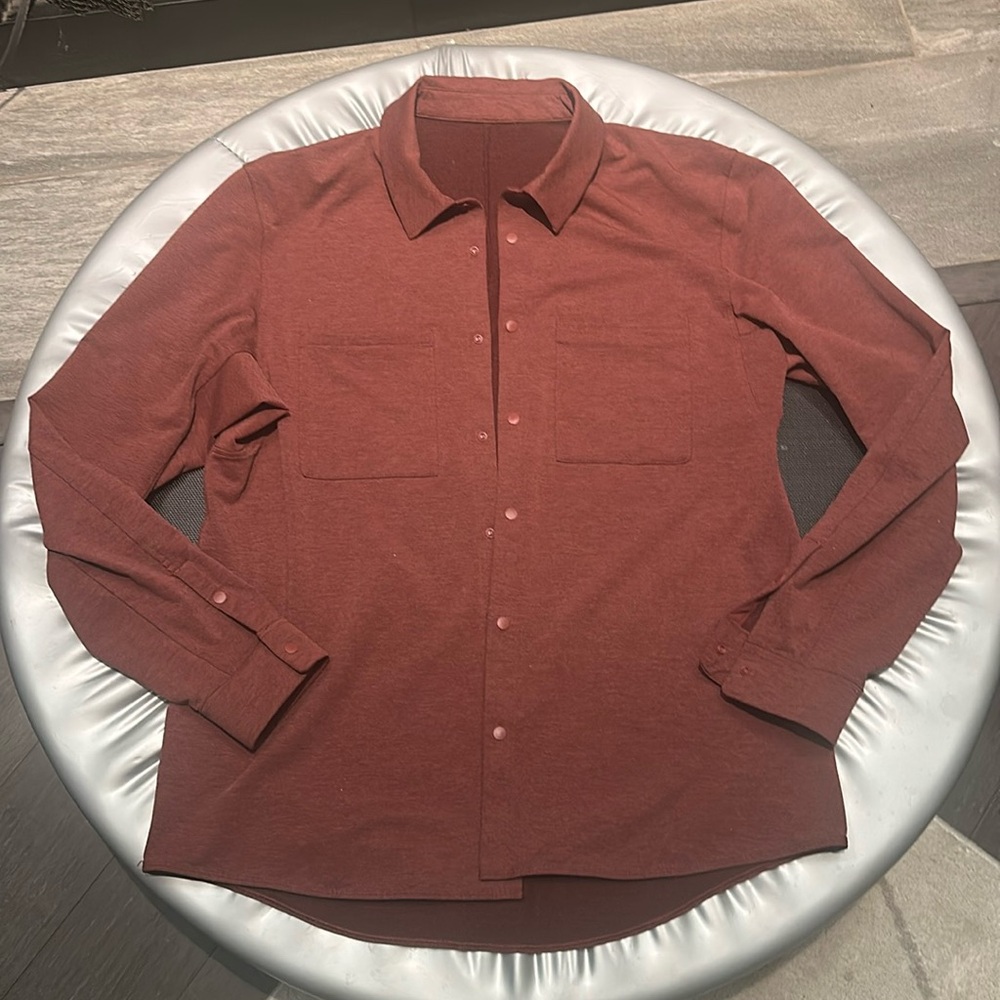 Lululemon Compatibility Long sleeve over shirt Men’s Large